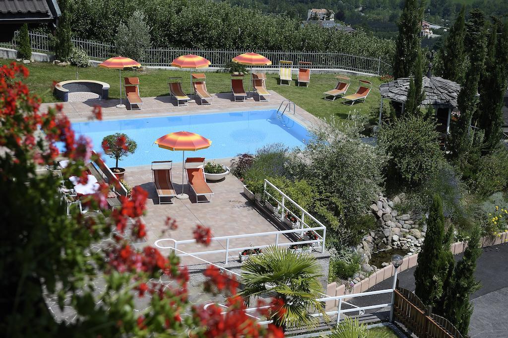 Hotel Appartement Inge Tirolo Ngoại thất bức ảnh