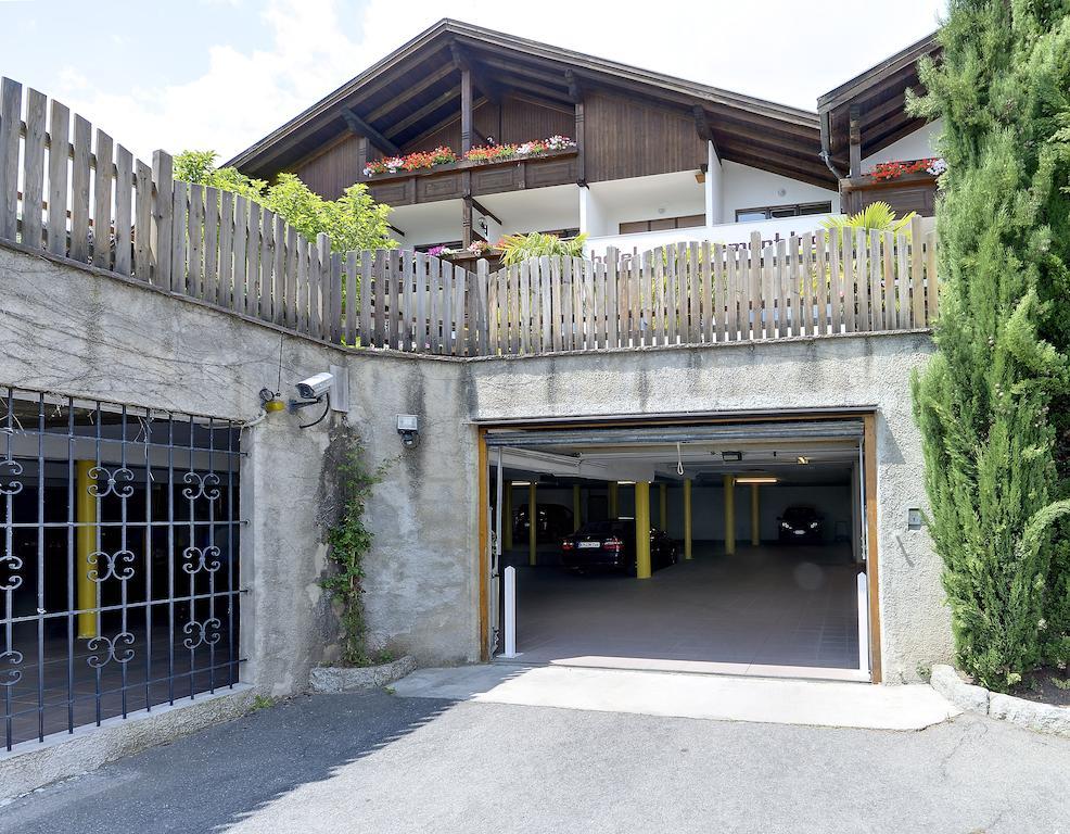 Hotel Appartement Inge Tirolo Ngoại thất bức ảnh