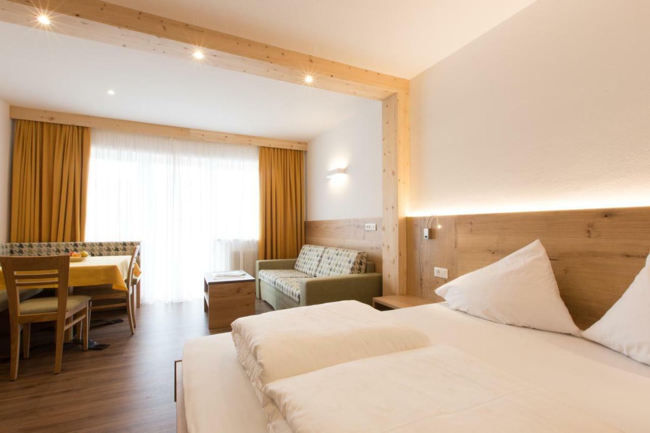 Hotel Appartement Inge Tirolo Ngoại thất bức ảnh