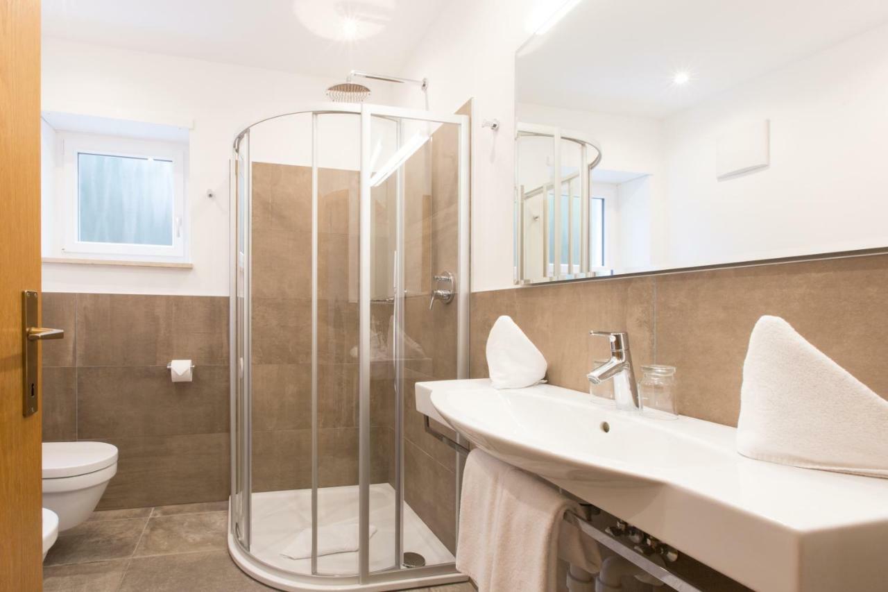 Hotel Appartement Inge Tirolo Ngoại thất bức ảnh