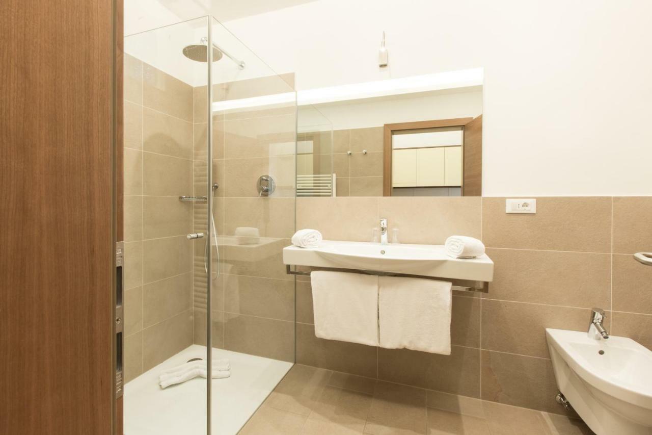 Hotel Appartement Inge Tirolo Ngoại thất bức ảnh
